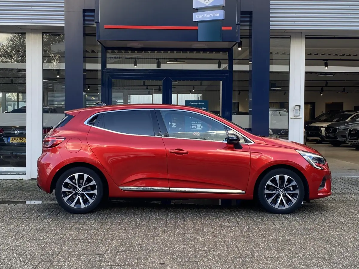1.6 E-Tech Hybrid 145 Techno / Automaat / NL-Auto / 15.000 Km / Dealer-Onderhouden / Cruise-Control / Climate-Control / LED / Keyless / Apple-Carplay & Android-Auto / Sfeerverlichting / DAB 