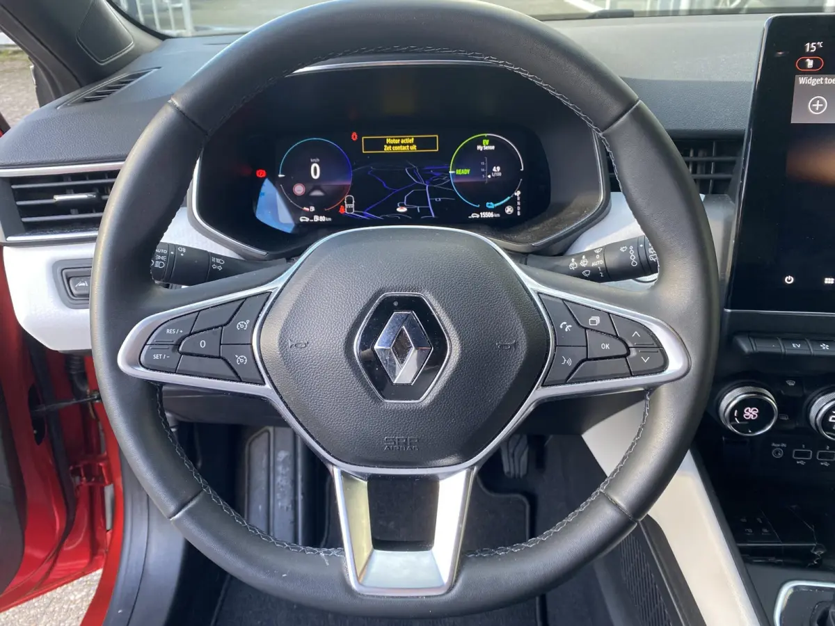 1.6 E-Tech Hybrid 145 Techno / Automaat / NL-Auto / 15.000 Km / Dealer-Onderhouden / Cruise-Control / Climate-Control / LED / Keyless / Apple-Carplay & Android-Auto / Sfeerverlichting / DAB 