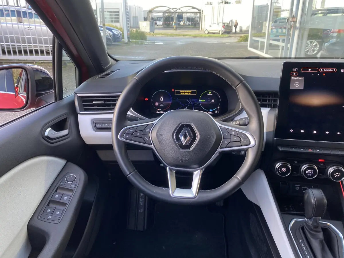 1.6 E-Tech Hybrid 145 Techno / Automaat / NL-Auto / 15.000 Km / Dealer-Onderhouden / Cruise-Control / Climate-Control / LED / Keyless / Apple-Carplay & Android-Auto / Sfeerverlichting / DAB 