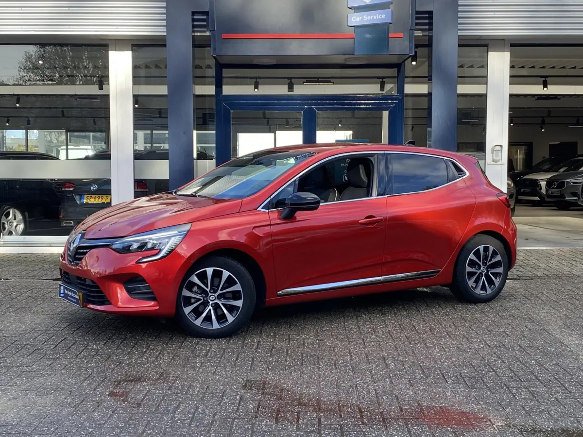 1.6 E-Tech Hybrid 145 Techno / Automaat / NL-Auto / 15.000 Km / Dealer-Onderhouden / Cruise-Control / Climate-Control / LED / Keyless / Apple-Carplay & Android-Auto / Sfeerverlichting / DAB 