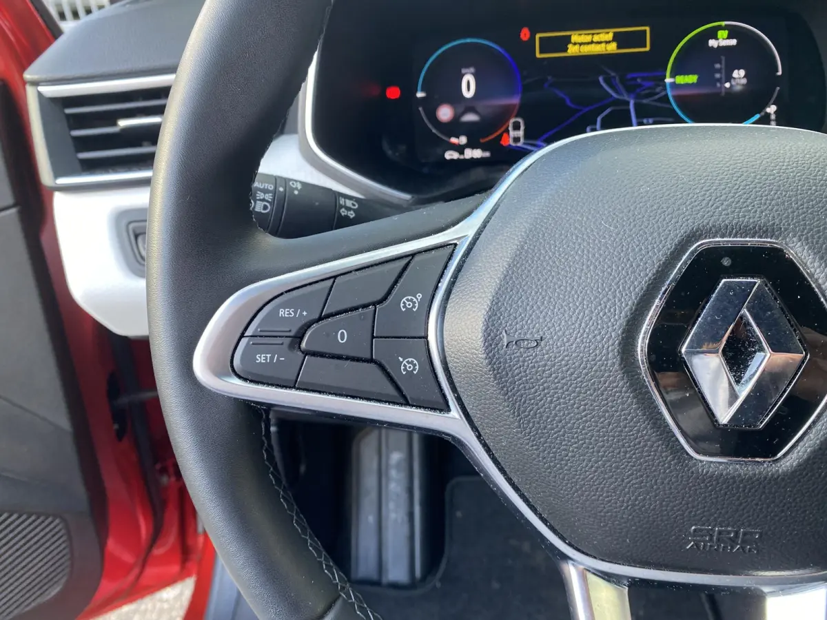 1.6 E-Tech Hybrid 145 Techno / Automaat / NL-Auto / 15.000 Km / Dealer-Onderhouden / Cruise-Control / Climate-Control / LED / Keyless / Apple-Carplay & Android-Auto / Sfeerverlichting / DAB 