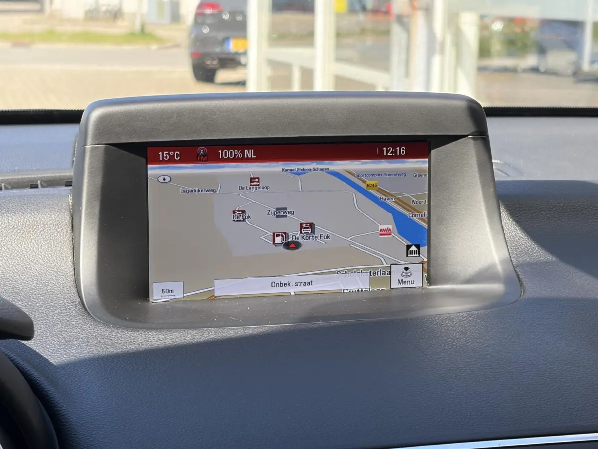1.4 Turbo Blitz / NL-Auto / 1e-Eigenaar / Stuur-Stoelverwarming / Cruise-Control / Trekhaak / Climate-Control / Radio-Bluetooth / Navi / PDC V+A / Camera / 16'' LMV / ENZ.