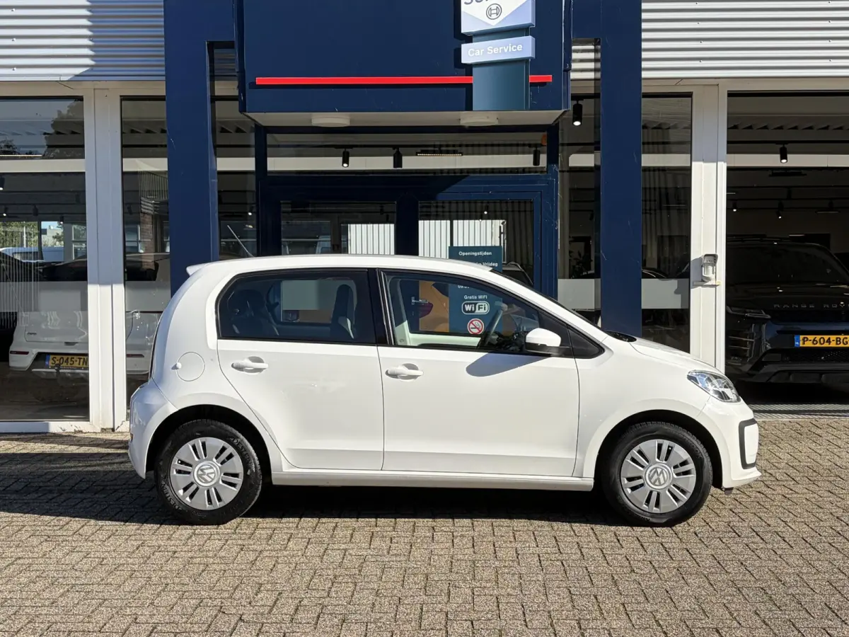 Up! 1.0 BMT move up! / 5-Deurs / NL-Auto / DAB Radio-Bluetooth / Airco / LED / All-Seasons / ENZ.