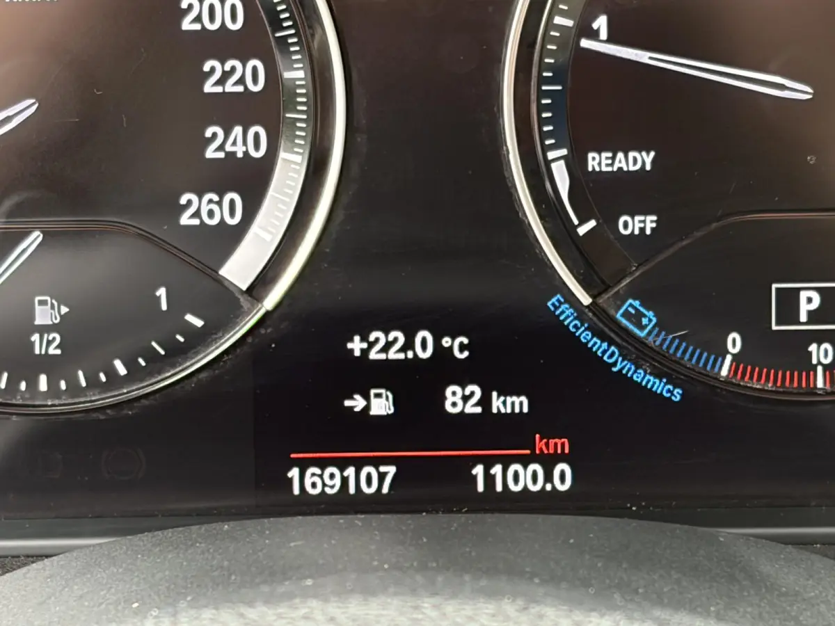 118i Corporate Lease High Executive / Automaat / NL-Auto / Vol-Leder / Facelift / Stoelverwarming / LED / Cruise-Control / Climate-Control / Trekhaak / PDC V+A / 16'' LMV / All-Season / ENZ.