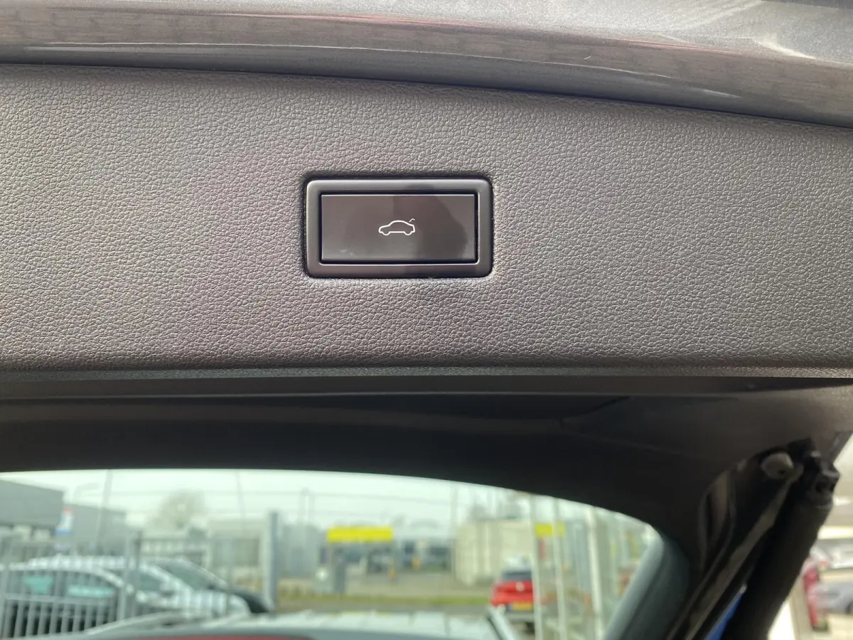 1.5 TSI Xcellence / NL-Auto / Adaptieve Cruise-Control / Elektr.-Stoelen met Geheugen / Stoelverwarming V+A / Apple-Carplay & Android-Auto / Climate-Control / Elektr.-Trekhaak / Elektr.-Acht