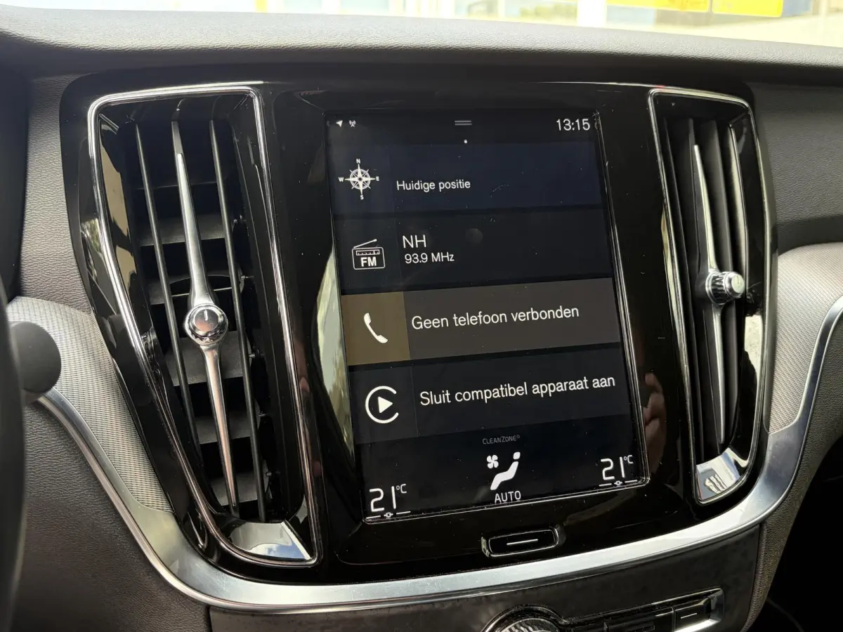 2.0 T4 R-Design / Automaat / NL-Auto / Dealer-Onderhouden / Adaptieve Cruise-Control / Pilot-Assist / Standkachel / Vol-Leder / Elektr.-Stoelen met Geheugen / LED / Keyless / Radio-Bluetooth