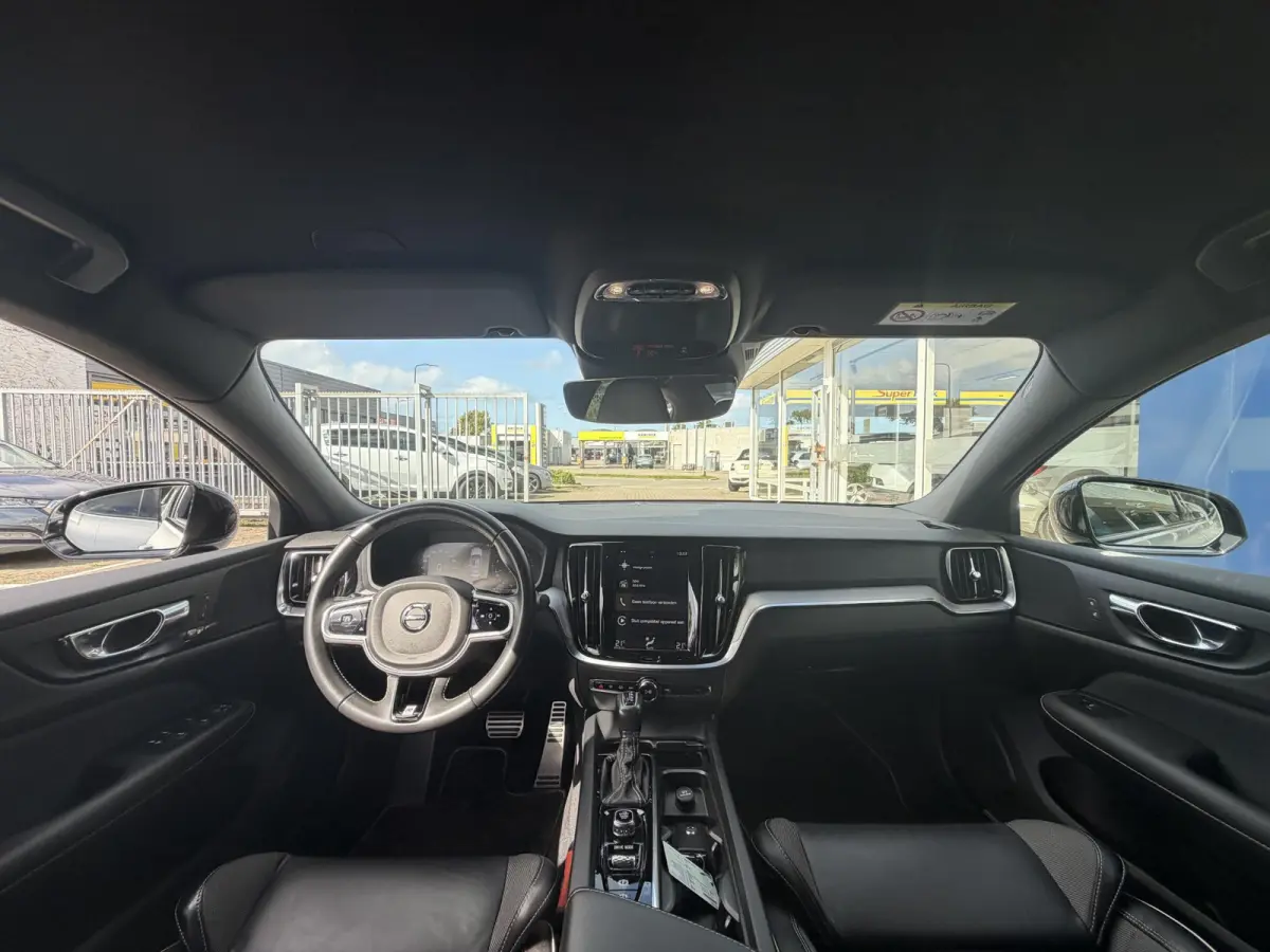 2.0 T4 R-Design / Automaat / NL-Auto / Dealer-Onderhouden / Adaptieve Cruise-Control / Pilot-Assist / Standkachel / Vol-Leder / Elektr.-Stoelen met Geheugen / LED / Keyless / Radio-Bluetooth