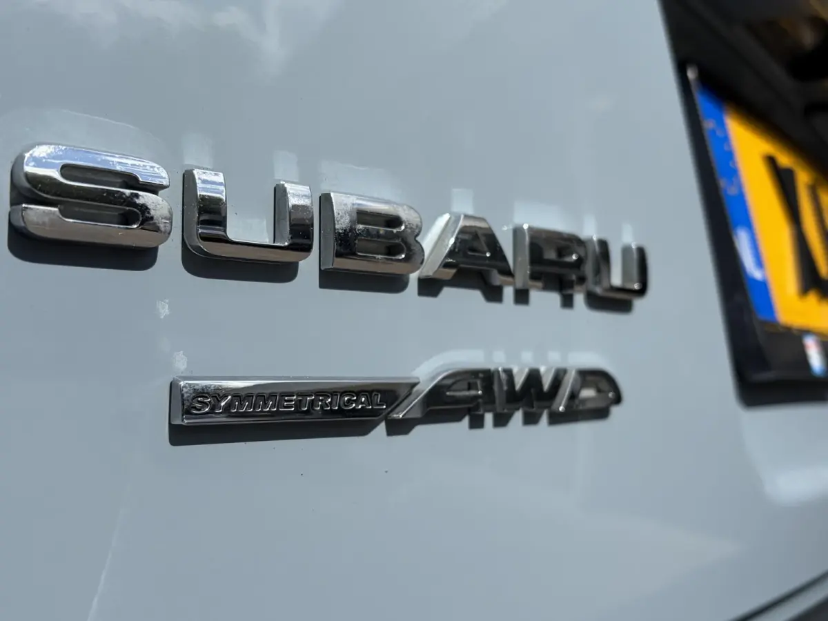 2.0i Premium / Automaat / AWD / Vol-Leder / Schuif-Kanteldak / Trekhaak / Stoel-/Stuurverwarming / Adaptieve Cruise-Control / Apple-Carplay & Android-Auto / LED / Keyless / Climate-Control /