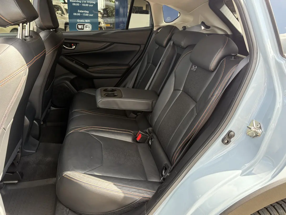 2.0i Premium / Automaat / AWD / Vol-Leder / Schuif-Kanteldak / Trekhaak / Stoel-/Stuurverwarming / Adaptieve Cruise-Control / Apple-Carplay & Android-Auto / LED / Keyless / Climate-Control /