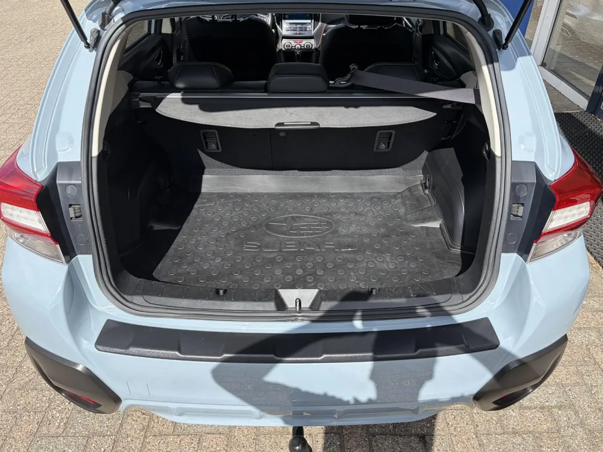 2.0i Premium / Automaat / AWD / Vol-Leder / Schuif-Kanteldak / Trekhaak / Stoel-/Stuurverwarming / Adaptieve Cruise-Control / Apple-Carplay & Android-Auto / LED / Keyless / Climate-Control /