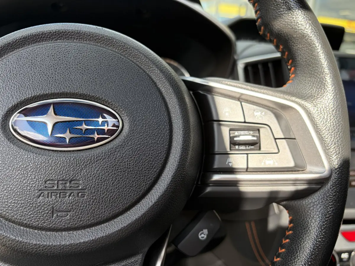 2.0i Premium / Automaat / AWD / Vol-Leder / Schuif-Kanteldak / Trekhaak / Stoel-/Stuurverwarming / Adaptieve Cruise-Control / Apple-Carplay & Android-Auto / LED / Keyless / Climate-Control /