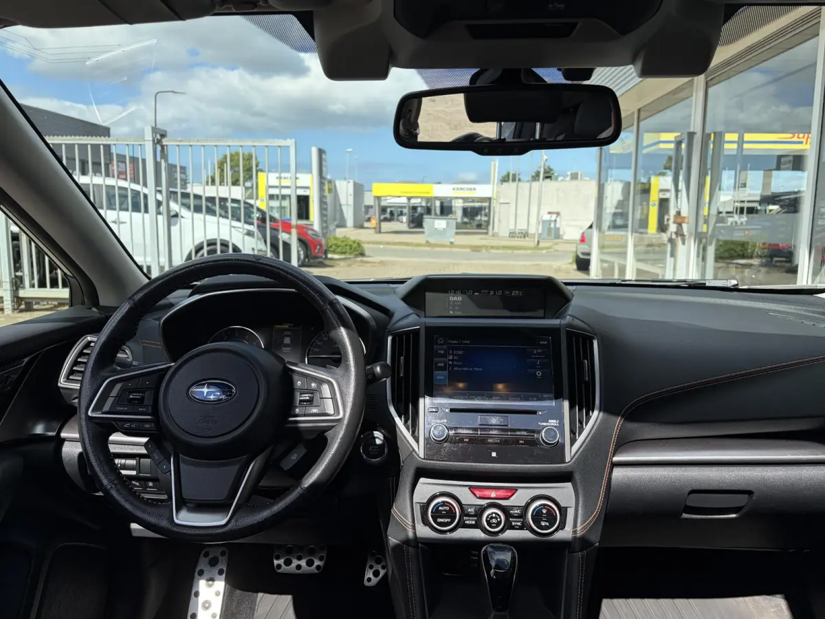 2.0i Premium / Automaat / AWD / Vol-Leder / Schuif-Kanteldak / Trekhaak / Stoel-/Stuurverwarming / Adaptieve Cruise-Control / Apple-Carplay & Android-Auto / LED / Keyless / Climate-Control /