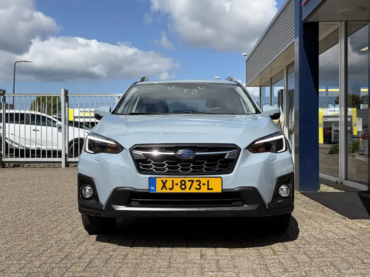 2.0i Premium / Automaat / AWD / Vol-Leder / Schuif-Kanteldak / Trekhaak / Stoel-/Stuurverwarming / Adaptieve Cruise-Control / Apple-Carplay & Android-Auto / LED / Keyless / Climate-Control /