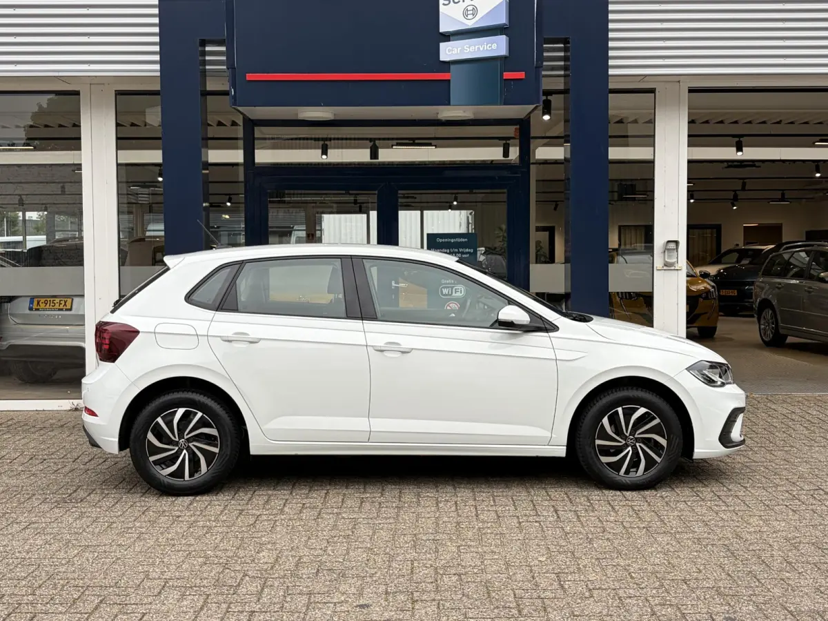 1.0 TSI Life / 5-Deurs / NL-Auto / Adaptive Cruise-Control / Digital-Cockpit / Full-LED / Apple-Carplay & Android Auto / Airco / DAB Radio-Bluetooth / PDC V+A / 15'' LMV / All-Season / ENZ.