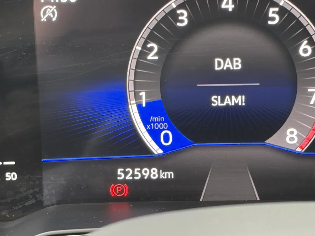 1.0 TSI Life / 5-Deurs / NL-Auto / Adaptive Cruise-Control / Digital-Cockpit / Full-LED / Apple-Carplay & Android Auto / Airco / DAB Radio-Bluetooth / PDC V+A / 15'' LMV / All-Season / ENZ.