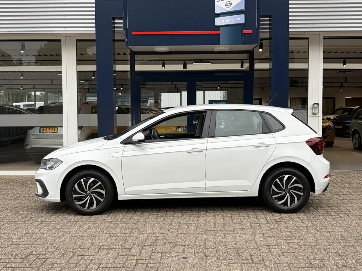 1.0 TSI Life / 5-Deurs / NL-Auto / Adaptive Cruise-Control / Digital-Cockpit / Full-LED / Apple-Carplay & Android Auto / Airco / DAB Radio-Bluetooth / PDC V+A / 15'' LMV / All-Season / ENZ.