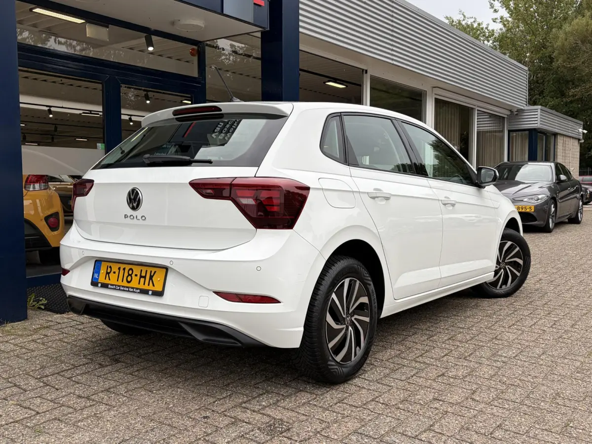 1.0 TSI Life / 5-Deurs / NL-Auto / Adaptive Cruise-Control / Digital-Cockpit / Full-LED / Apple-Carplay & Android Auto / Airco / DAB Radio-Bluetooth / PDC V+A / 15'' LMV / All-Season / ENZ.