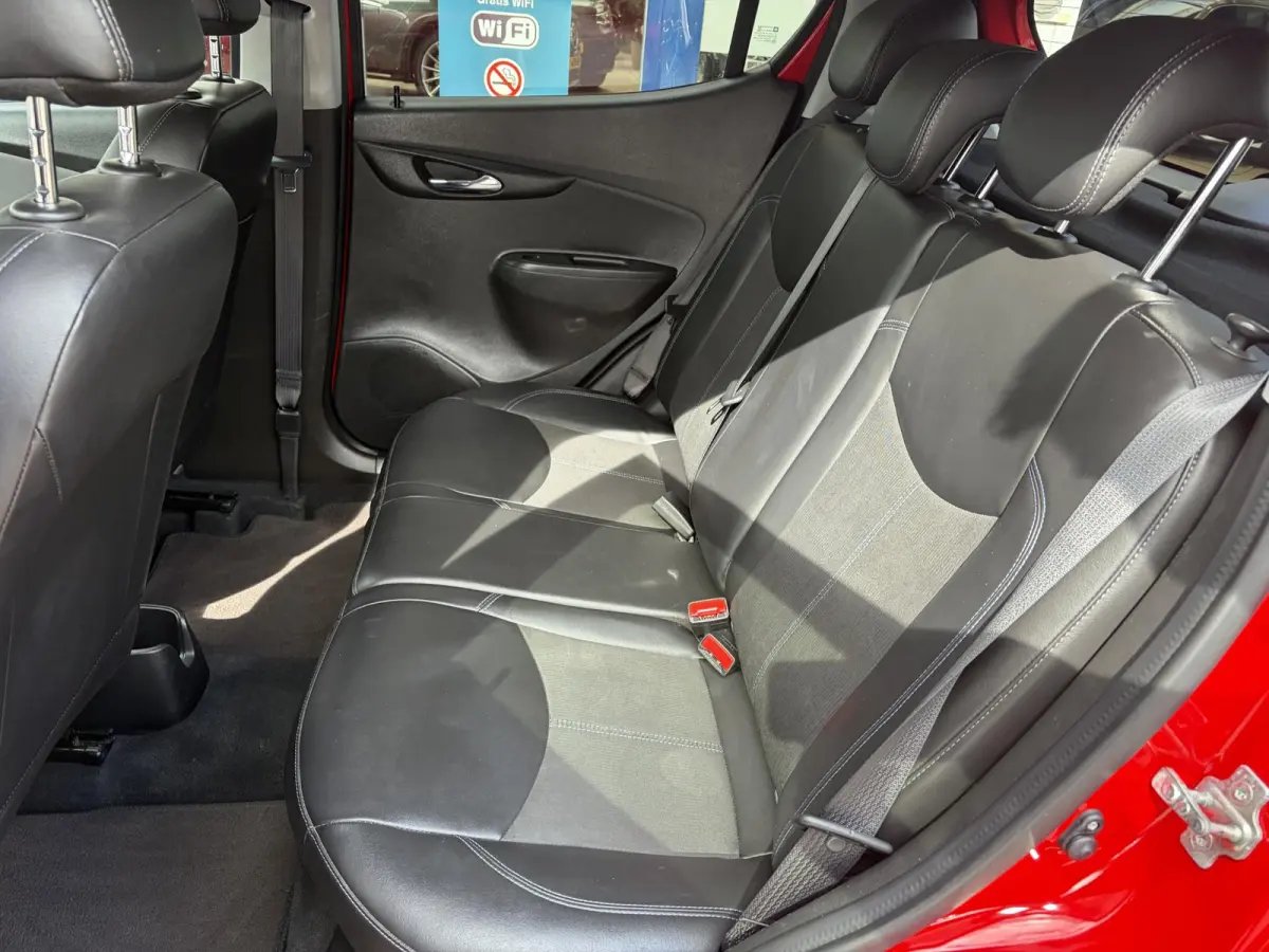 1.0 ecoFLEX Innovation / Automaat / NL-Auto / Dealer-Onderhouden / Cruise-Control / Apple-Carplay & Android-Auto / Climate-Control / DAB Radio-Bluetooth / PDC / 15'' LMV / All-Seasons / ENZ.