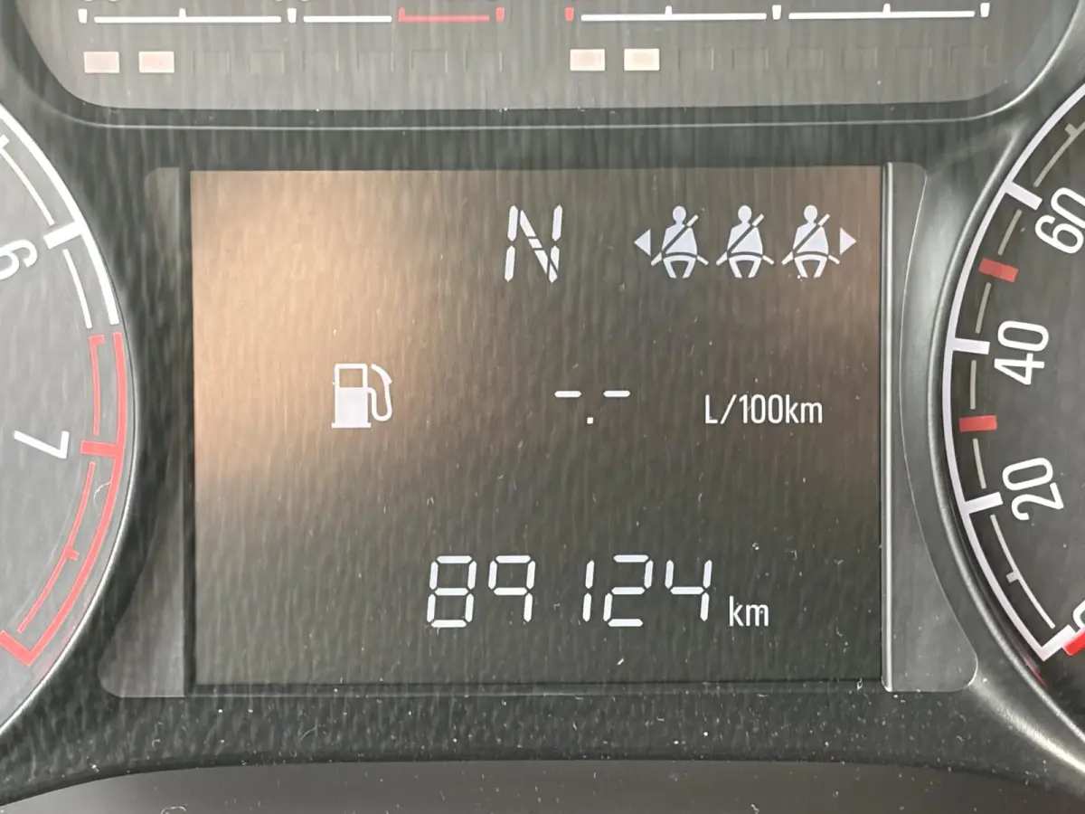 1.0 ecoFLEX Innovation / Automaat / NL-Auto / Dealer-Onderhouden / Cruise-Control / Apple-Carplay & Android-Auto / Climate-Control / DAB Radio-Bluetooth / PDC / 15'' LMV / All-Seasons / ENZ.
