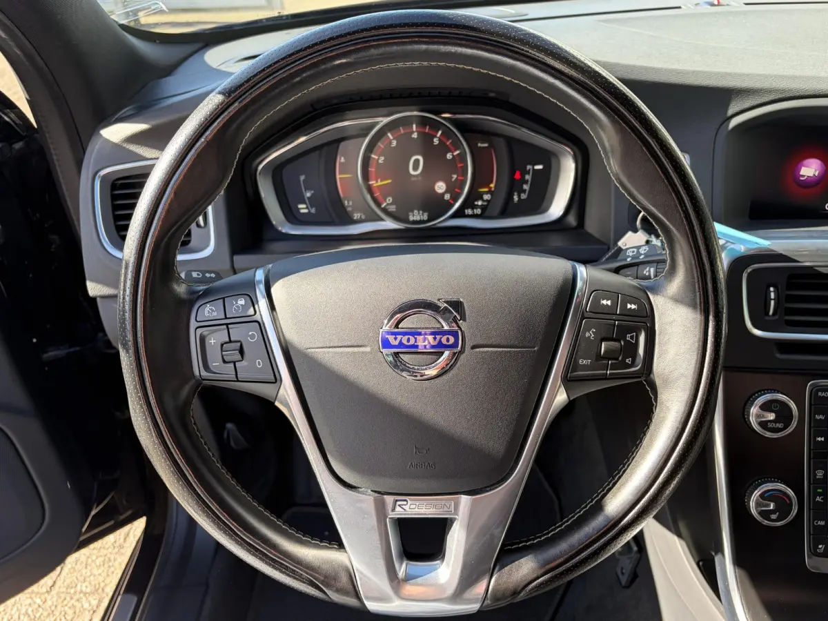 2.0 T4 Business Sport / Automaat / 190 PK / Dealer-Onderhouden / Standkachel / Adaptieve Cruise-Control / Stuur-/ Stoelverwarming + Achter / Climate-Control / Keyless / Radio-Bluetooth / Nav