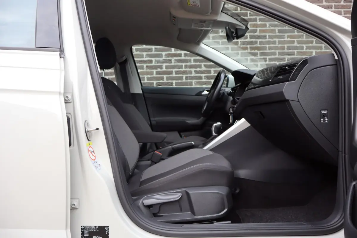 1.0 TSI 110pk DSG Life | Achteruitrijcamera | Adaptieve Cruise Control | Automaat