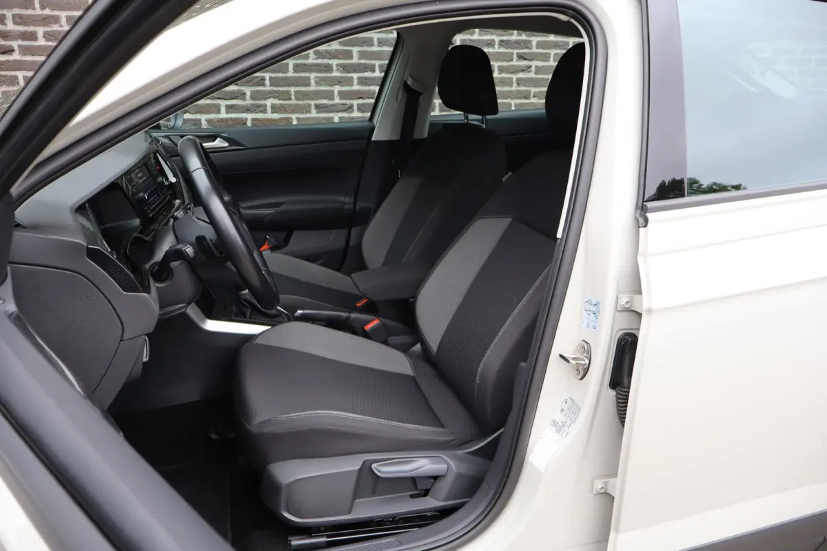 1.0 TSI 110pk DSG Life | Achteruitrijcamera | Adaptieve Cruise Control | Automaat