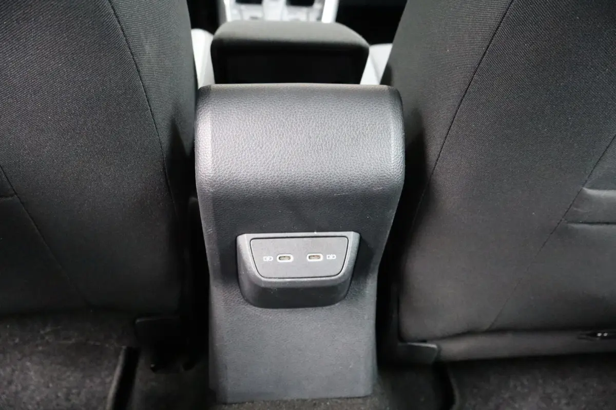 1.0 TSI 110pk DSG Life | Achteruitrijcamera | Adaptieve Cruise Control | Automaat
