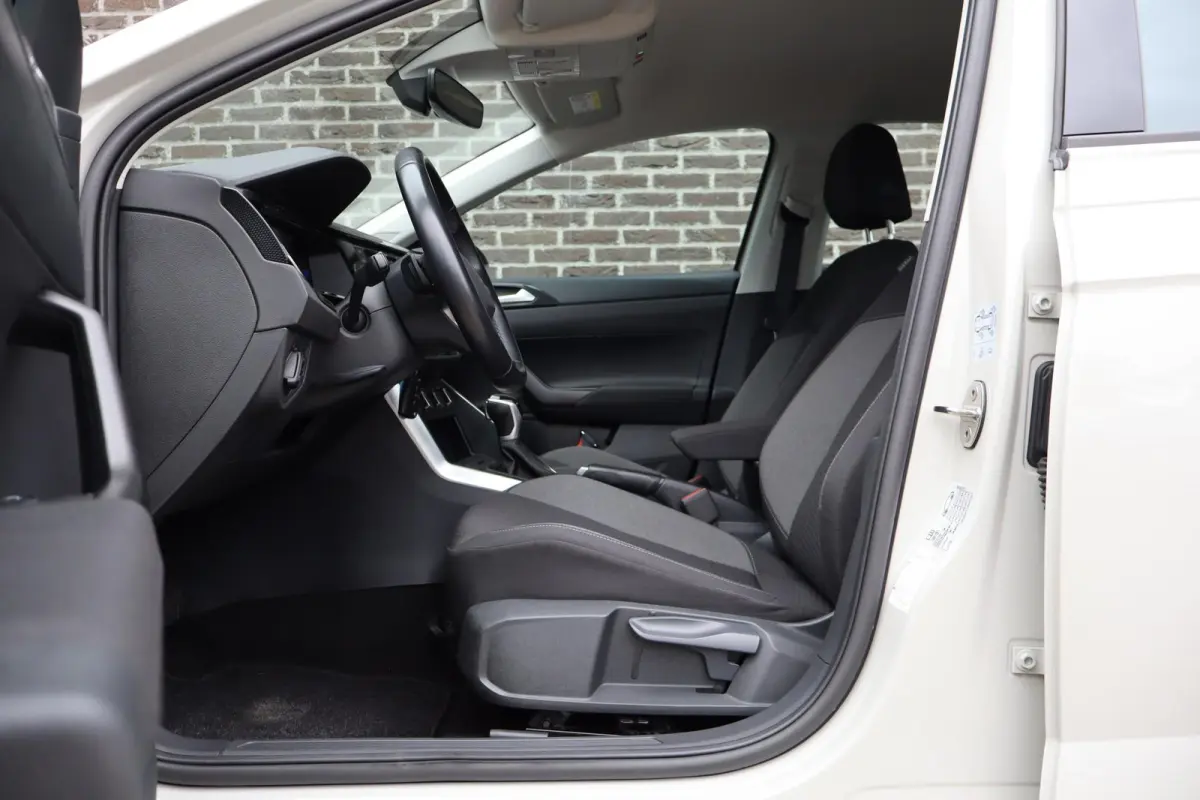 1.0 TSI 110pk DSG Life | Achteruitrijcamera | Adaptieve Cruise Control | Automaat