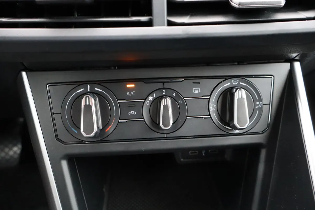 1.0 TSI 110pk DSG Life | Achteruitrijcamera | Adaptieve Cruise Control | Automaat