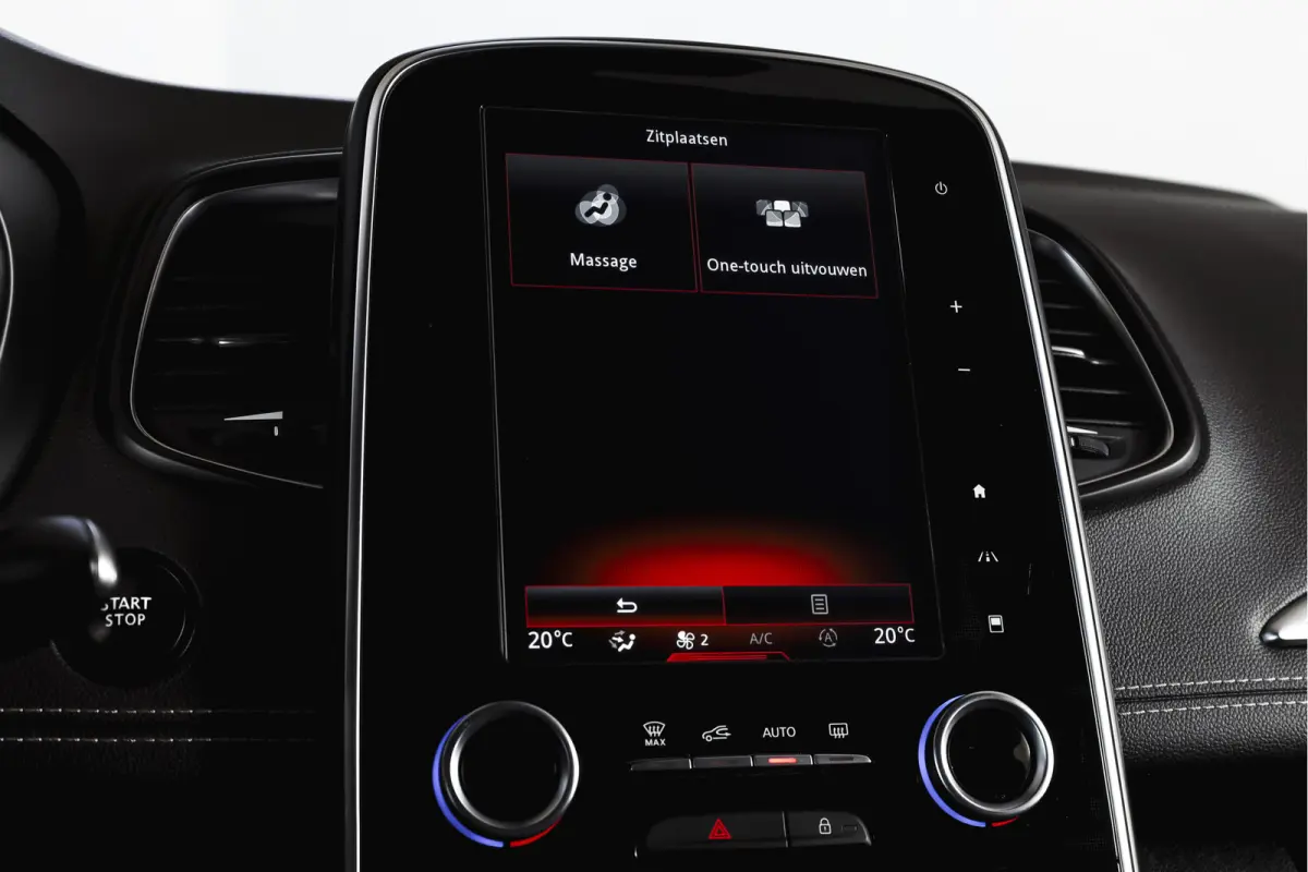 1.2 TCe 130 PK Bose Orig. NL | Trekhaak | Cruise | HUD | PDC | Camera | NAV | ECC | Massage | LM 20" |