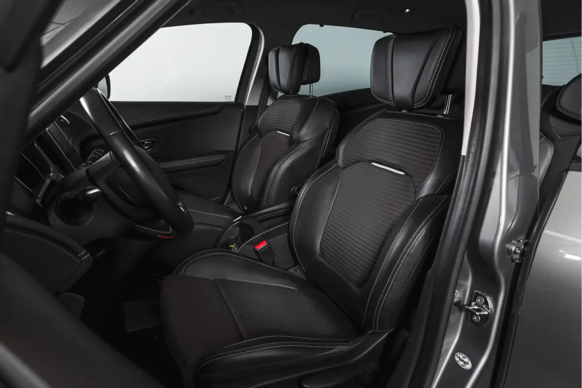1.2 TCe 130 PK Bose Orig. NL | Trekhaak | Cruise | HUD | PDC | Camera | NAV | ECC | Massage | LM 20" |