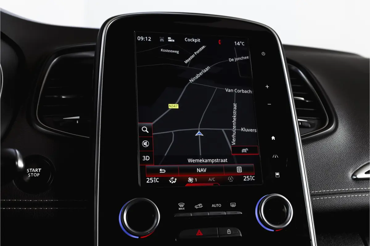 1.2 TCe 130 PK Bose Orig. NL | Trekhaak | Cruise | HUD | PDC | Camera | NAV | ECC | Massage | LM 20" |