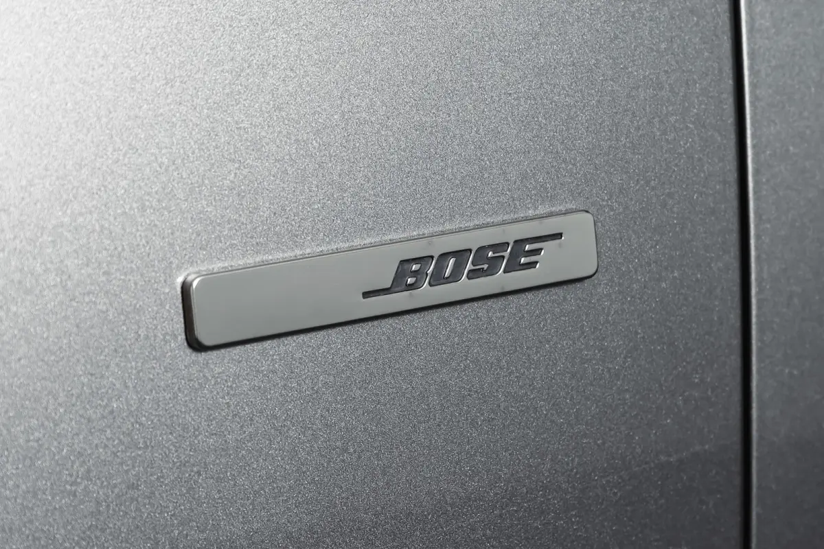 1.2 TCe 130 PK Bose Orig. NL | Trekhaak | Cruise | HUD | PDC | Camera | NAV | ECC | Massage | LM 20" |