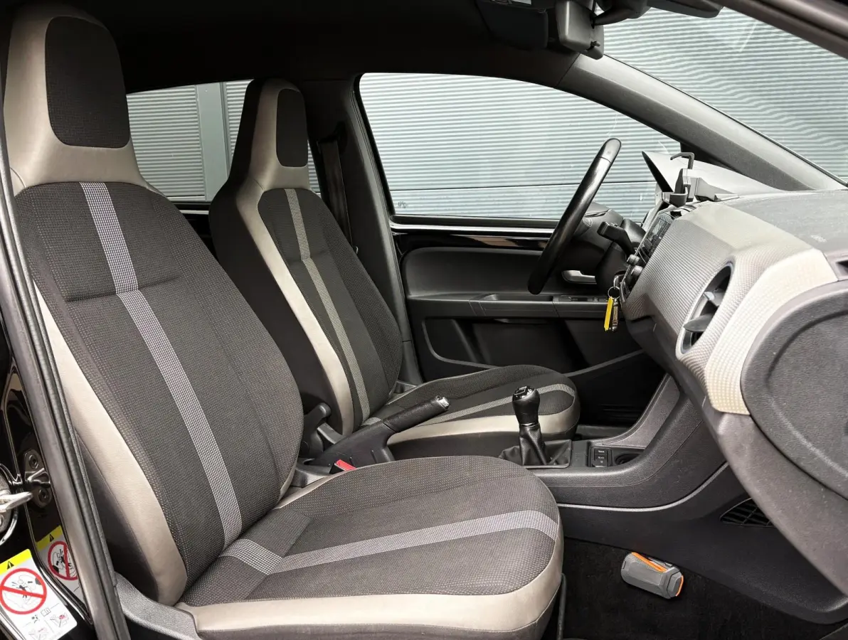 up! 1.0 60pk High up! | Stoelverwarming | PDC achter | Cruise Control