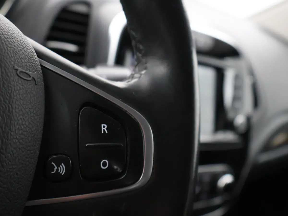 0.9 TCe INTENS *NIEUWE DB KETTING* Renault Captur 0.9 TCe INTENS + CAMERA / TREKHAAK / NAVIGATIE / DAB / LED