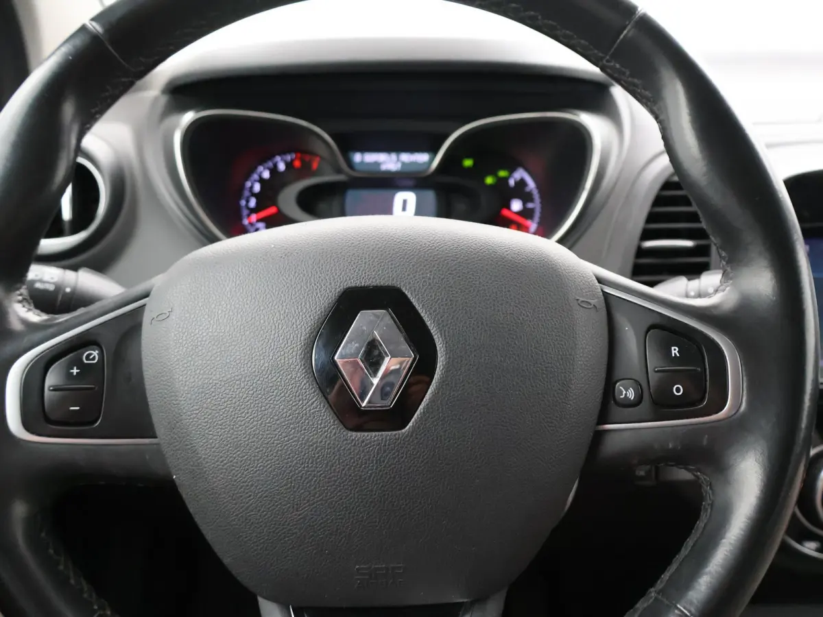 0.9 TCe INTENS *NIEUWE DB KETTING* Renault Captur 0.9 TCe INTENS + CAMERA / TREKHAAK / NAVIGATIE / DAB / LED