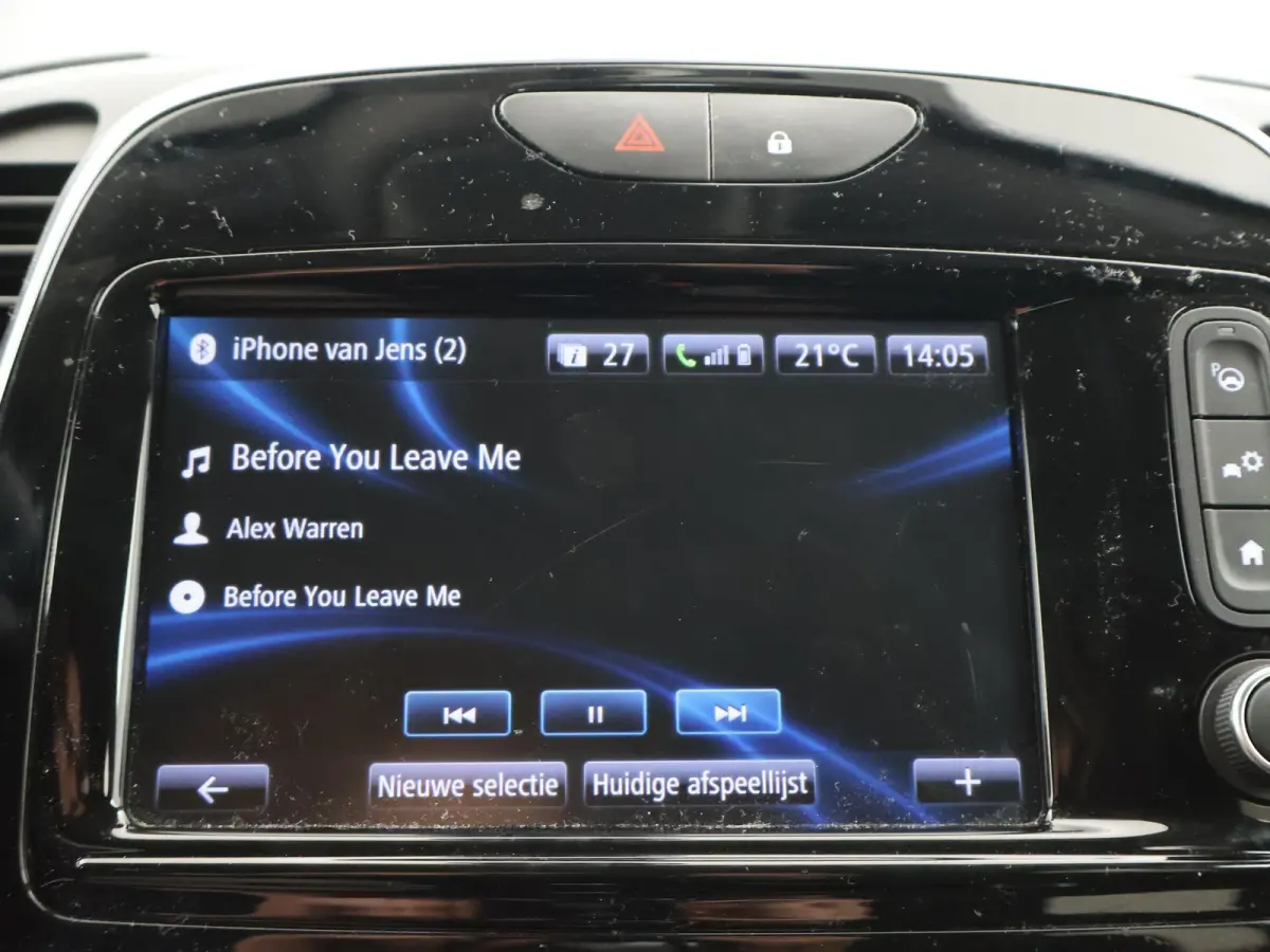 0.9 TCe INTENS *NIEUWE DB KETTING* Renault Captur 0.9 TCe INTENS + CAMERA / TREKHAAK / NAVIGATIE / DAB / LED