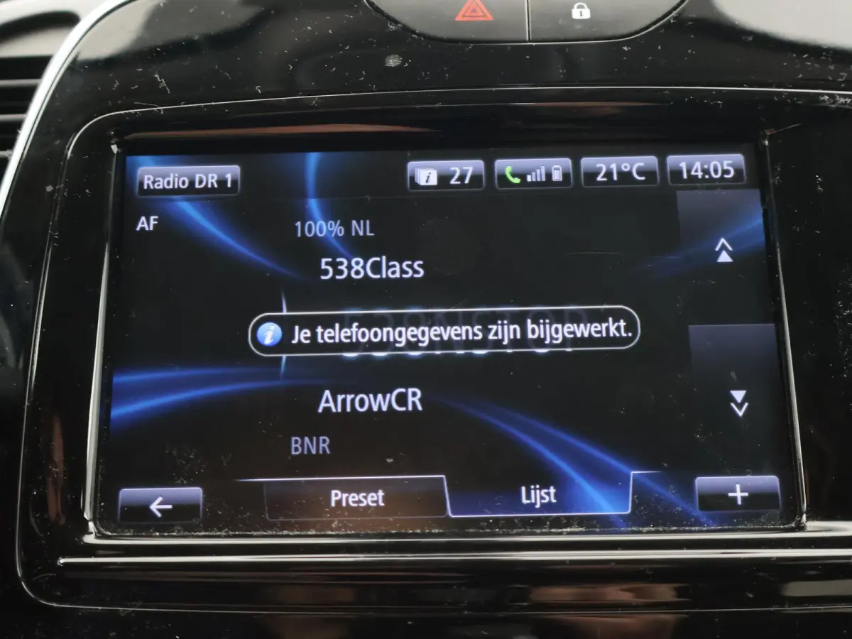 0.9 TCe INTENS *NIEUWE DB KETTING* Renault Captur 0.9 TCe INTENS + CAMERA / TREKHAAK / NAVIGATIE / DAB / LED