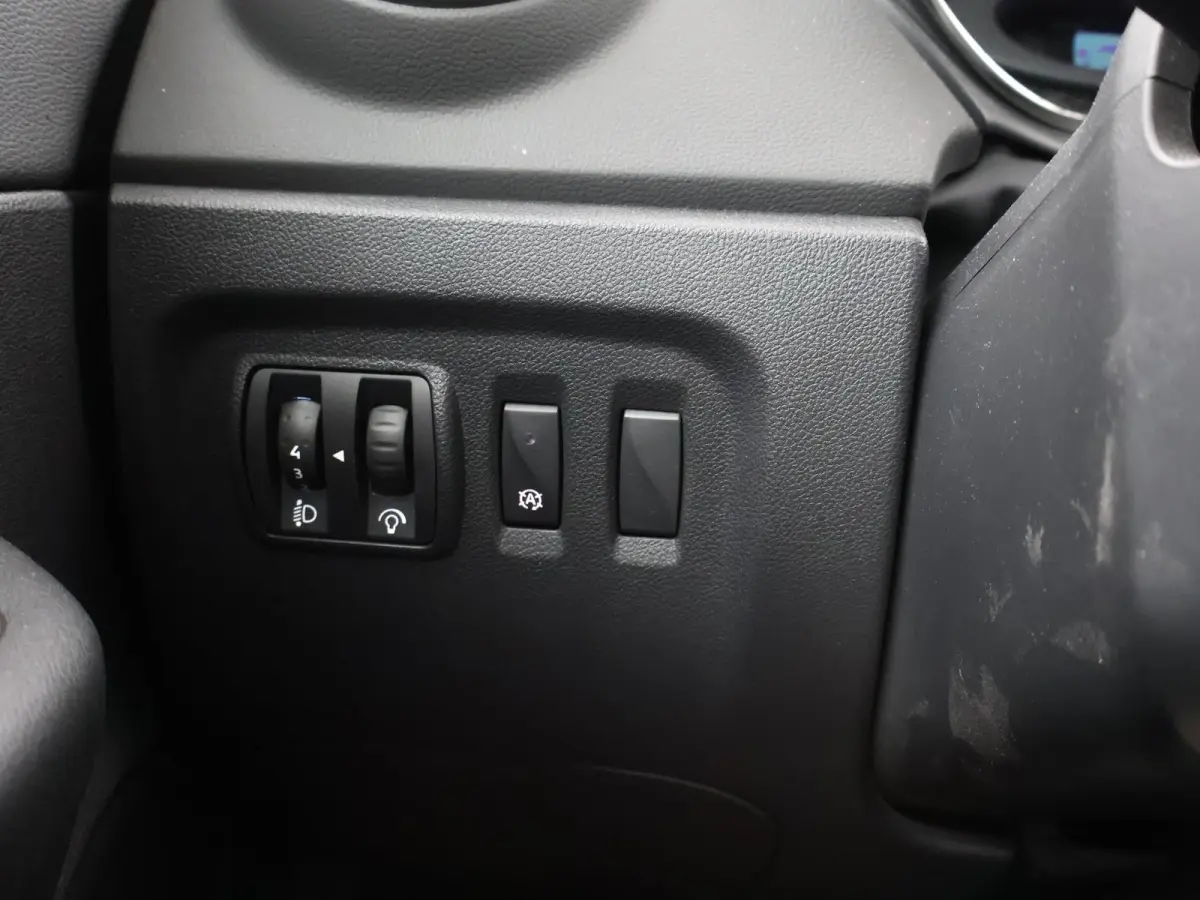 0.9 TCe INTENS *NIEUWE DB KETTING* Renault Captur 0.9 TCe INTENS + CAMERA / TREKHAAK / NAVIGATIE / DAB / LED