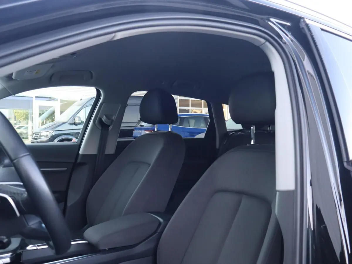 50 313pk quattro Business edition 71 kWh | SoH 93% | Cruise Control | Luchtvering | LED Koplampen | Voorstoelen Verwarmd | Memory