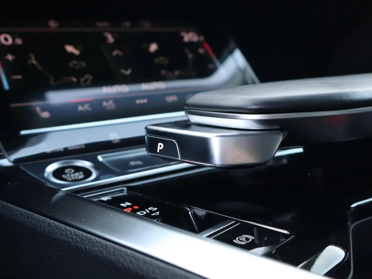 50 313pk quattro Business edition 71 kWh | SoH 93% | Cruise Control | Luchtvering | LED Koplampen | Voorstoelen Verwarmd | Memory