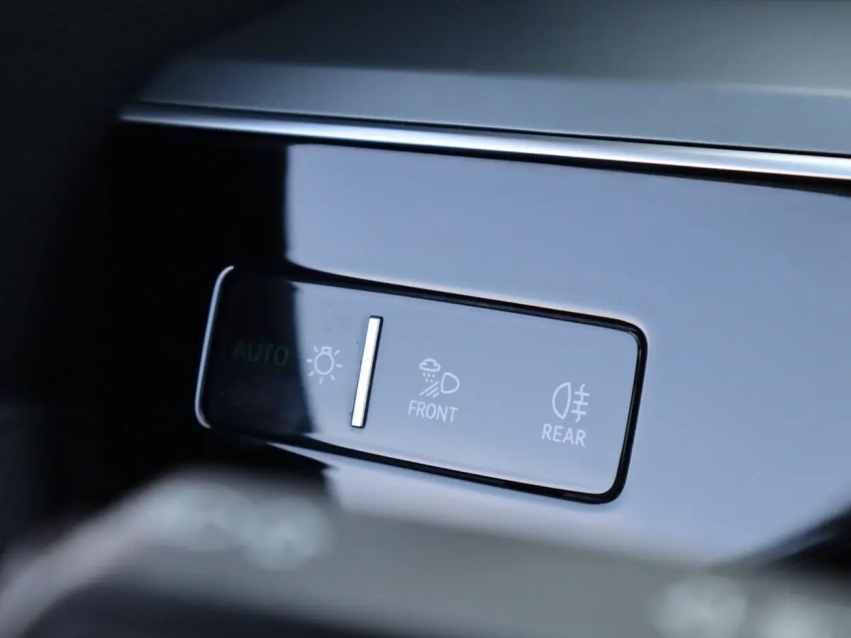 50 313pk quattro Business edition 71 kWh | SoH 93% | Cruise Control | Luchtvering | LED Koplampen | Voorstoelen Verwarmd | Memory