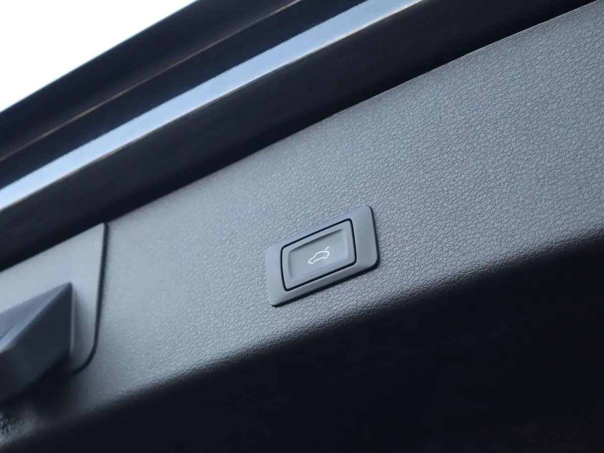 50 313pk quattro Business edition 71 kWh | SoH 93% | Cruise Control | Luchtvering | LED Koplampen | Voorstoelen Verwarmd | Memory
