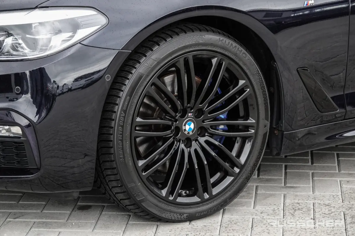 530i 252Pk Aut. | High Executive | M-Sport | Leder | LED | 19''