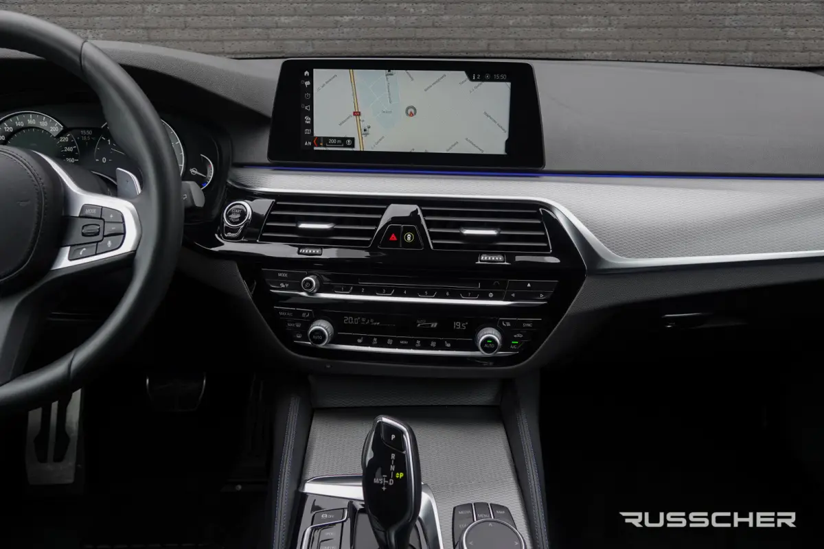 530i 252Pk Aut. | High Executive | M-Sport | Leder | LED | 19''