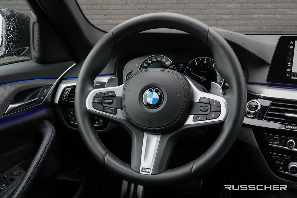 530i 252Pk Aut. | High Executive | M-Sport | Leder | LED | 19''