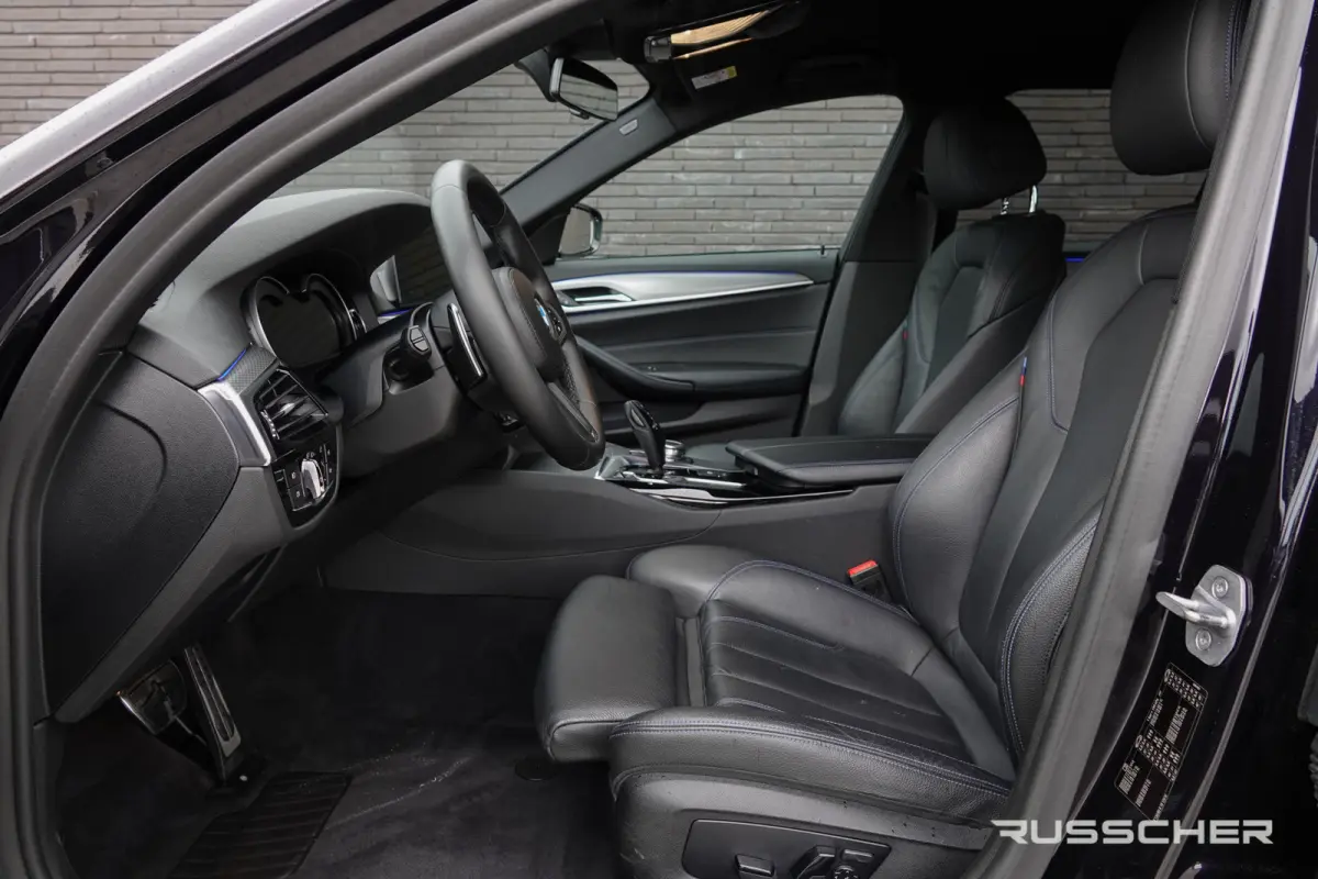 530i 252Pk Aut. | High Executive | M-Sport | Leder | LED | 19''