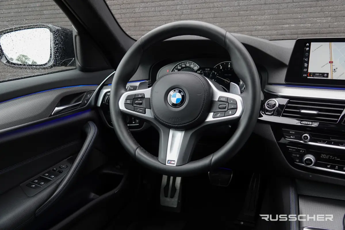 530i 252Pk Aut. | High Executive | M-Sport | Leder | LED | 19''