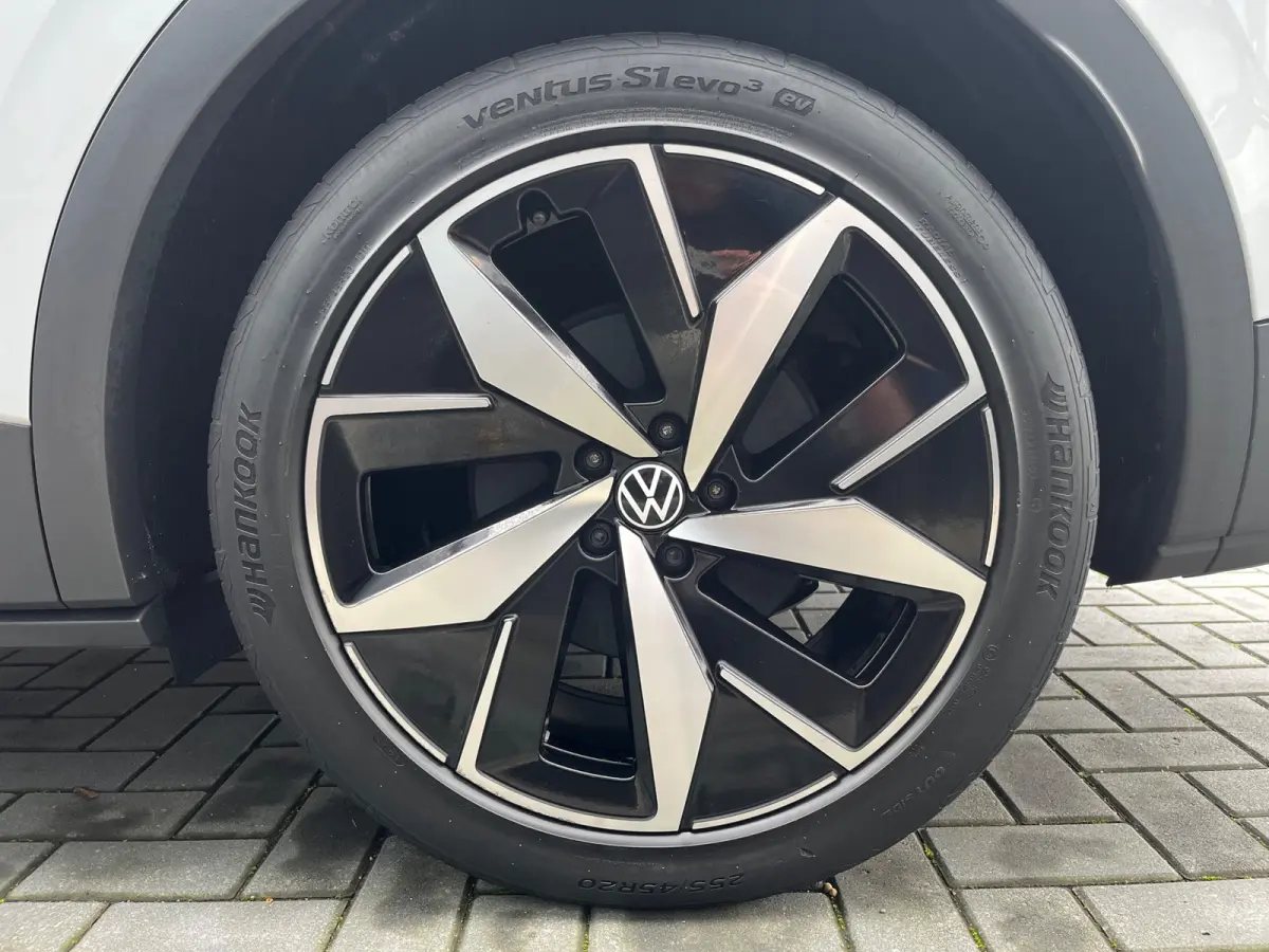 PRO 77 kWh SOH93%/Two-tone/Stoelverwarming/Carplay/1Ste Eigenaar/Dealer Onderhouden