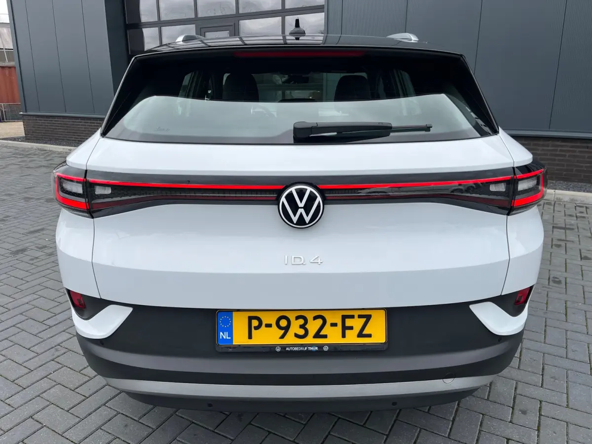 PRO 77 kWh SOH93%/Two-tone/Stoelverwarming/Carplay/1Ste Eigenaar/Dealer Onderhouden